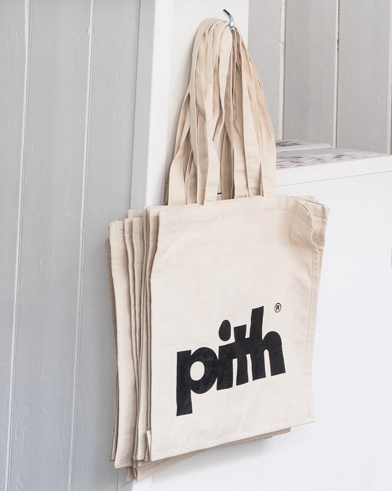 Tote bag